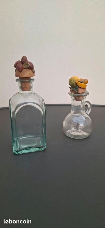 Lot 2 petites bouteilles / flacons vintage décor fruits (image 2)