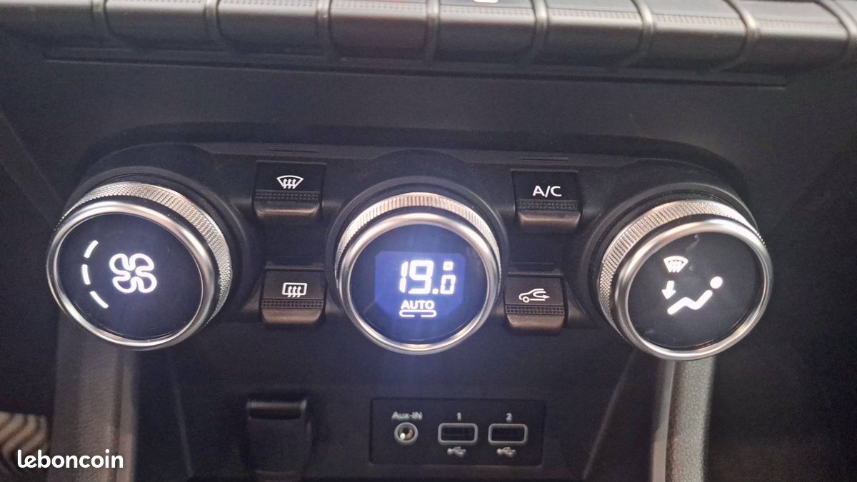 Renault captur tce 140 21 intens (image 27)