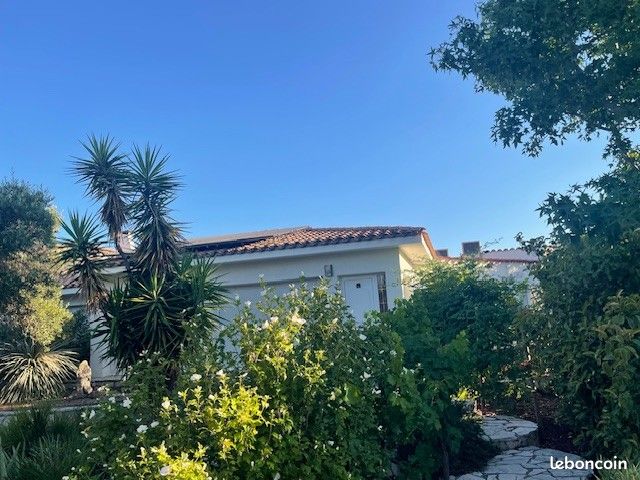 Maison 9 pièces 260 m² · à Saint-Féliu-d'Avall · 260 m² · 529 000 €