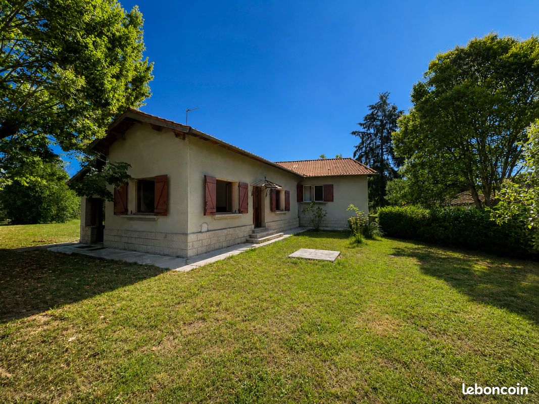 Maison 3 pièces 98 m² · à Auch · 98 m² · 160 000 €