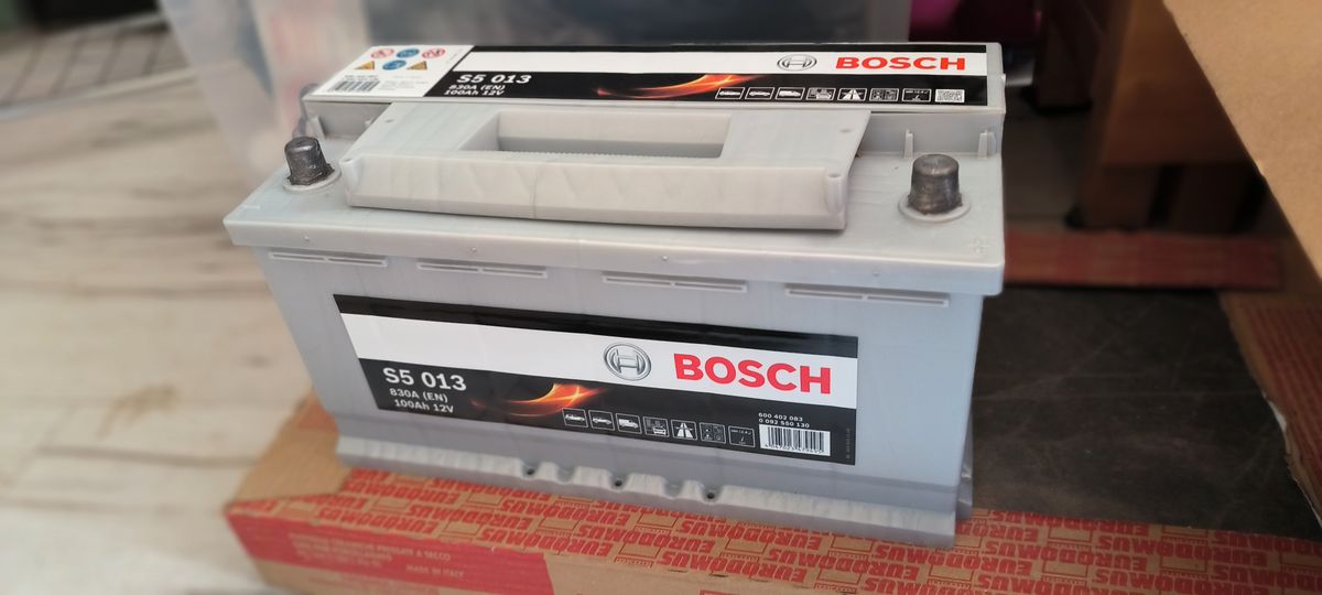 Batterie de démarrage BOSCH S5008