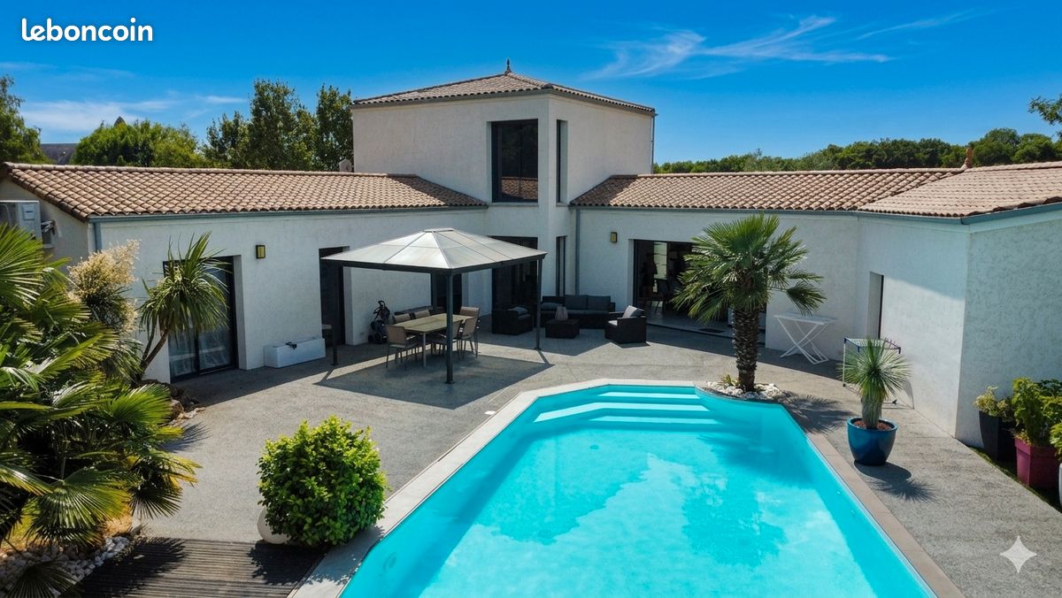 Maison 7 pièces 171 m² · à Germond-Rouvre · 171 m² · 378 000 €
