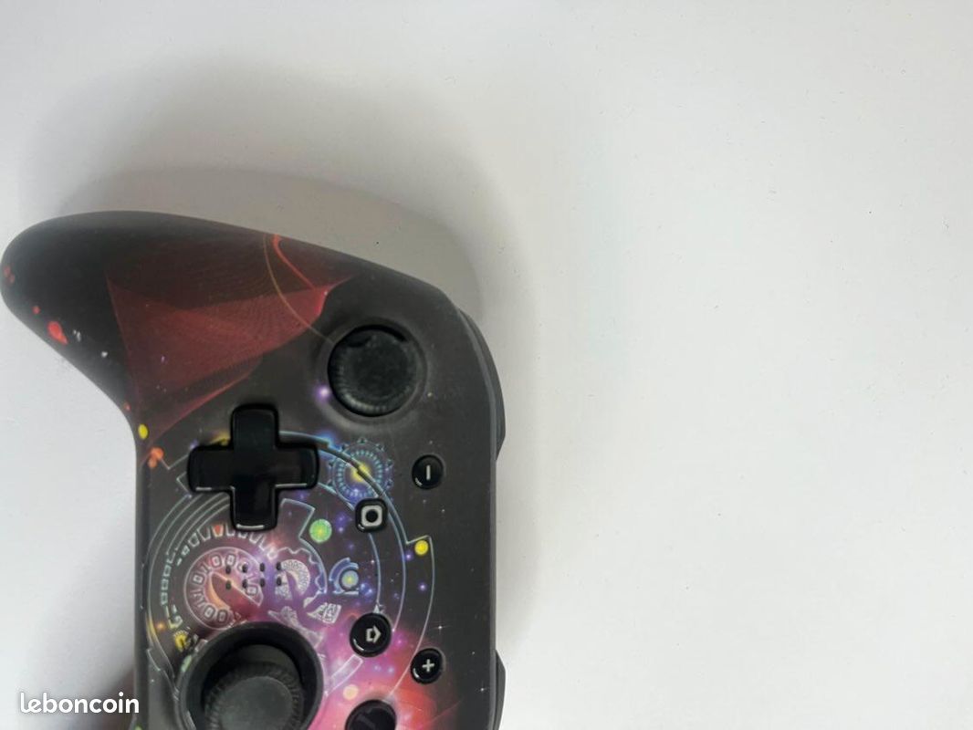 Nintendo Switch et accessoires +3 jeux+ Manette et chargeur (image 12)