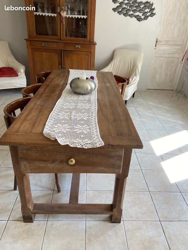 Vend table de ferme avec chaise (8 chaises) (image 3)