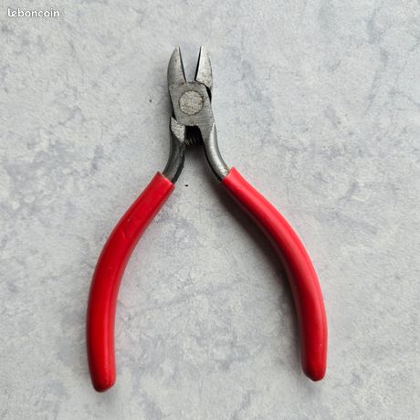 FACOM Pince Axiale 405.MT Compacte Coupe Fil - Outils De Précision Pour Électriciens Et Mécaniciens