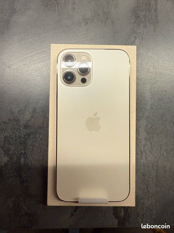 IPhone 12 PrRO MAX 128g or - Téléphones & Objets connectés 
