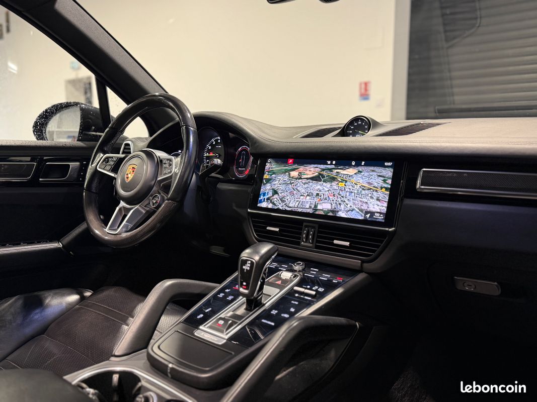 PORSCHE Cayenne 3.0 E-Hybrid 3.0 V6 461 Cv (image 13)