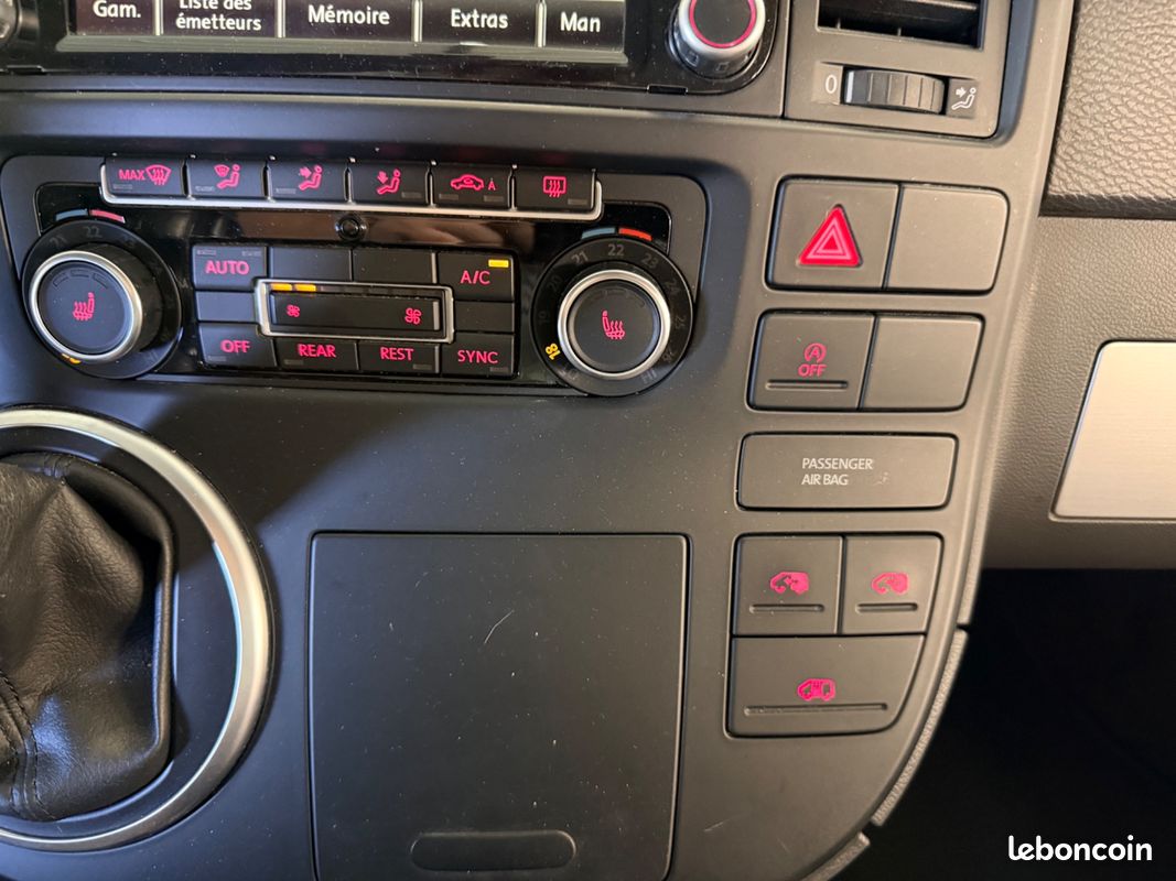 Volkswagen multivan t5 2.0 bitdi 180 ch bulli 4motion dsg7 - 7 places - moteur neuf garantie 2027 - webasto - ct vierge (image 27)