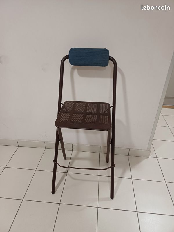 Chaise haute de bar pliante et non pliable en métal (image 1)