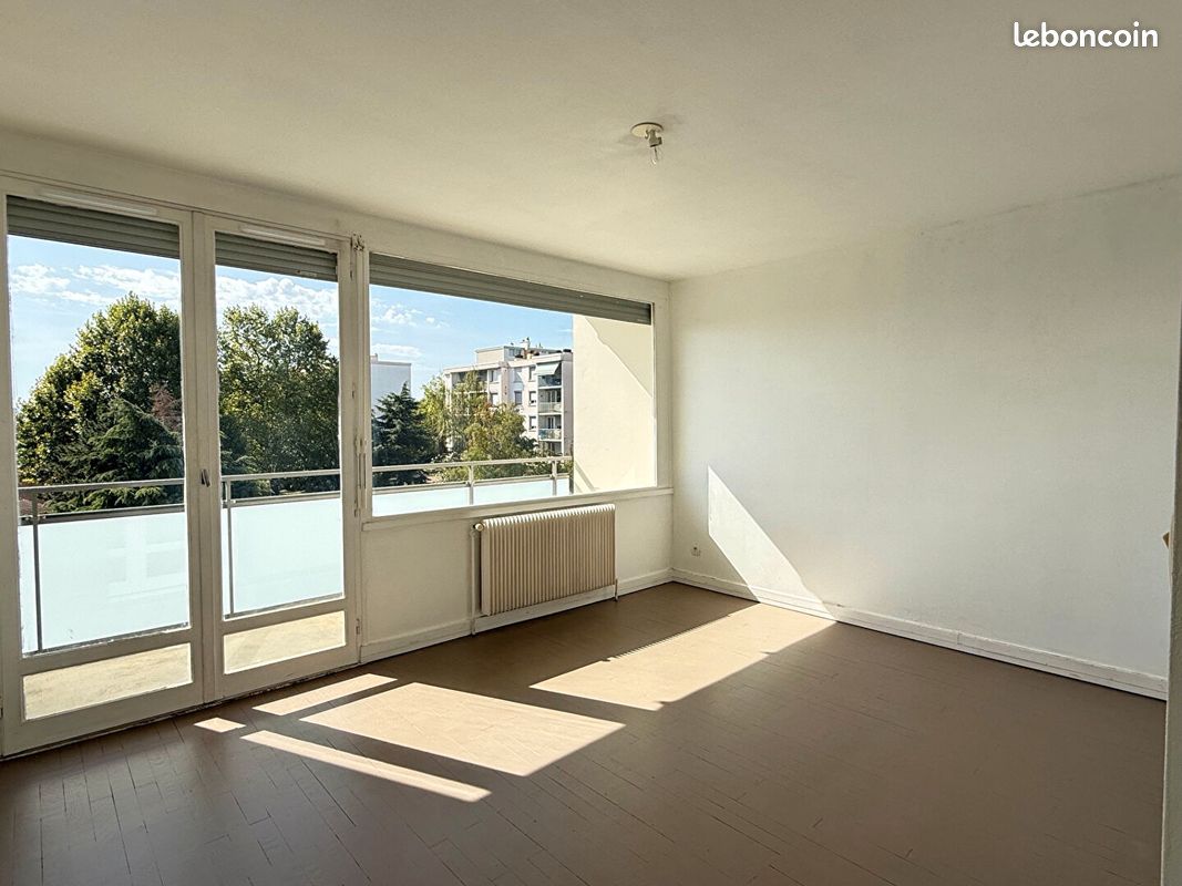 Appartement 2 pièces 46 m² · à Irigny · 46 m² · 120 000 €