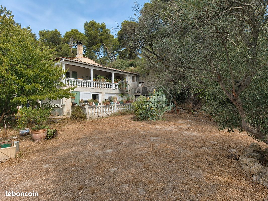 Maison 5 pièces 141 m² · à Saint-Chamas · 141 m² · 480 000 €