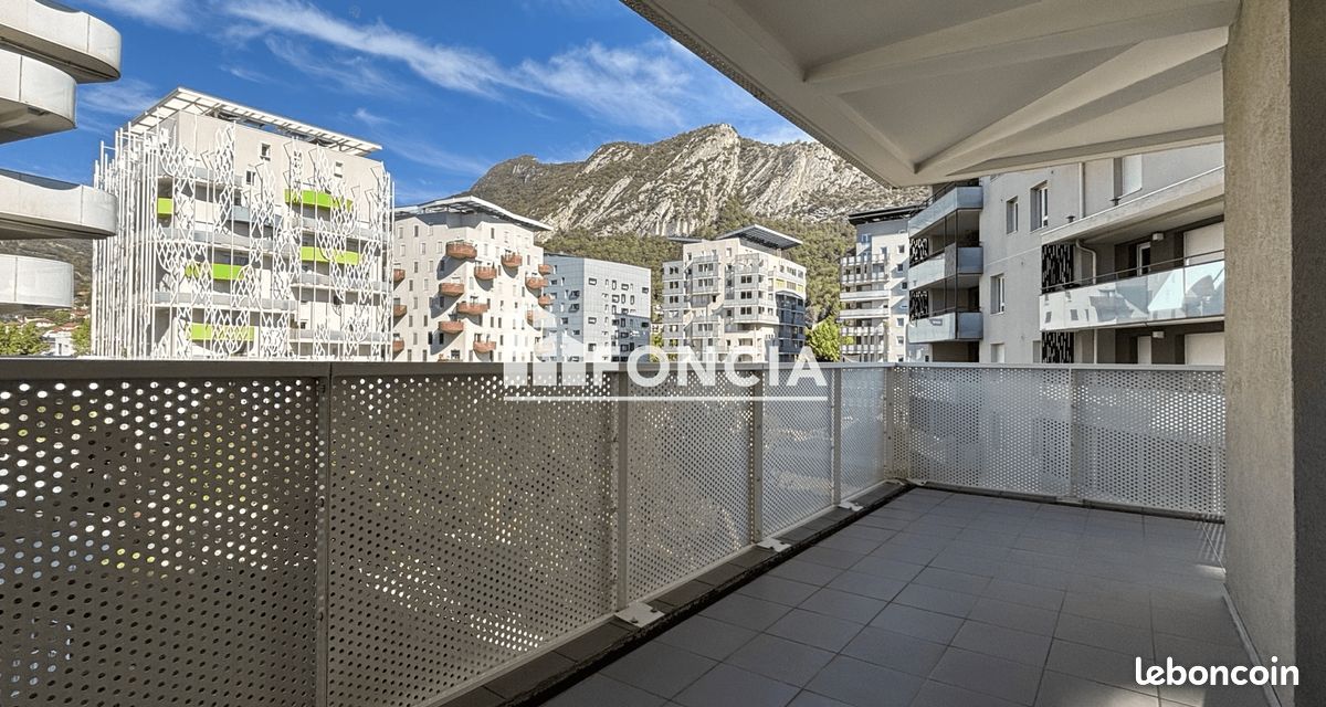 Appartement 2 pièces 44 m² · à Grenoble · 44 m² · 830 €/mois