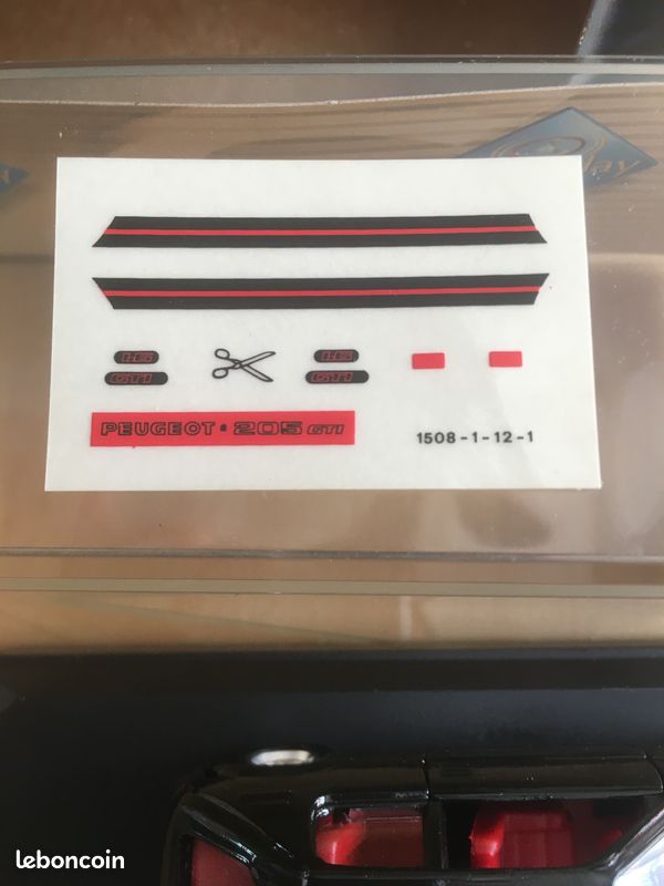 VEREM OU SOLIDO 1/43 Peugeot 205 Publicitaire Newman no Norev