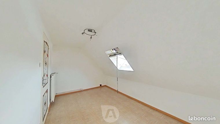 https://img.leboncoin.fr/api/v1/lbcpb1/images/f6/92/c7/f692c70110cf29be2ebe9965ad17e3669a0a8470.jpg?rule=ad-image