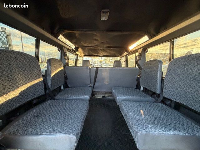 Land Rover DEFENDER land rover defender 110 TD5 9 places (image 5)