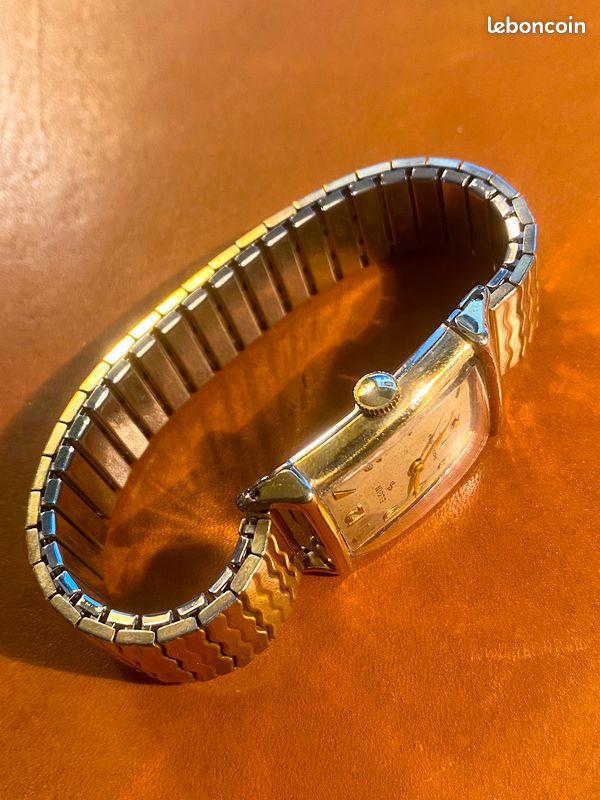 Montre-bracelet Femme Vintage Elgin - Cadran Orné D'étoiles Octogonales - Occasion