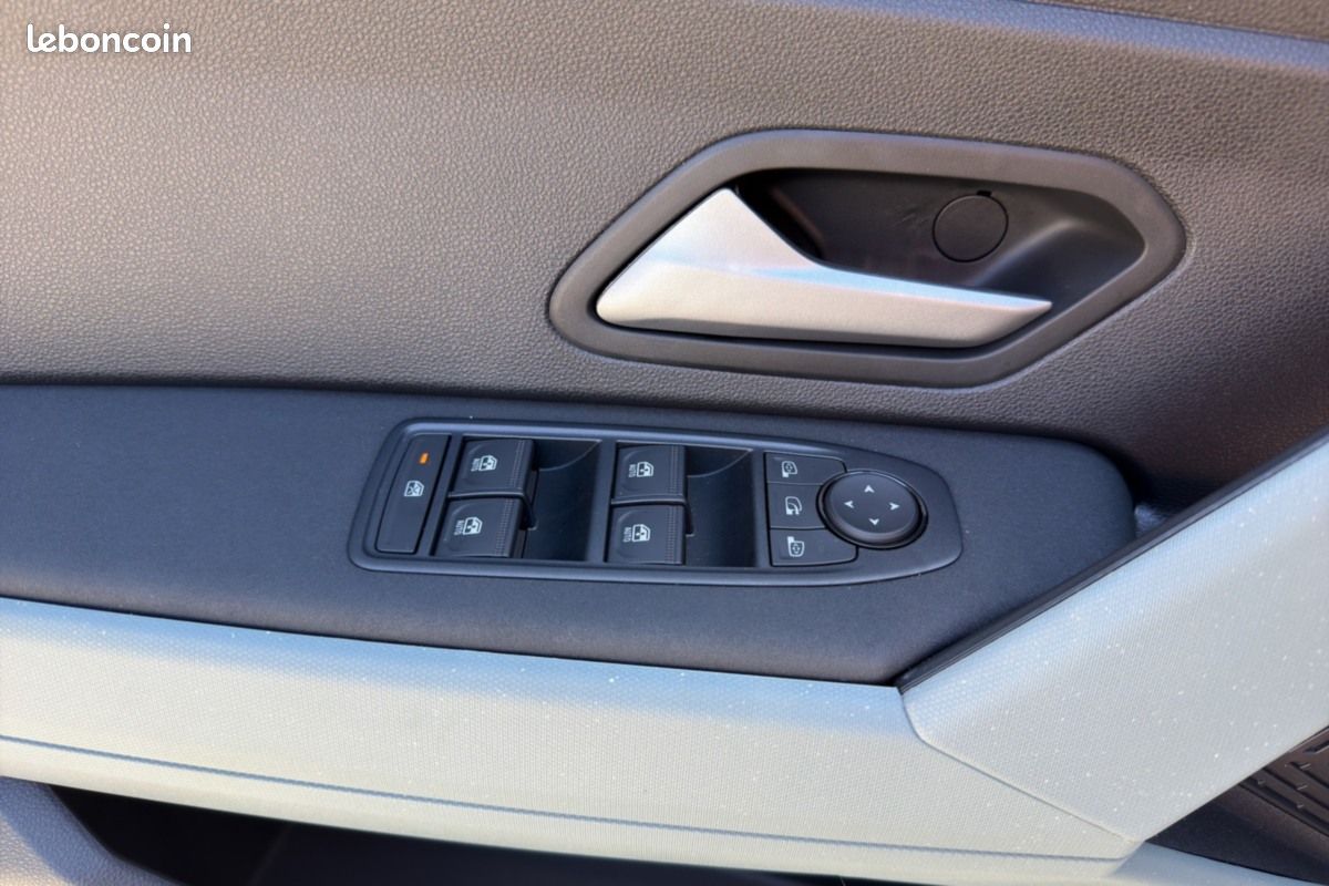 Dacia Duster HYBRID-G 150 4X4 EXTREME COLD-4% (image 12)