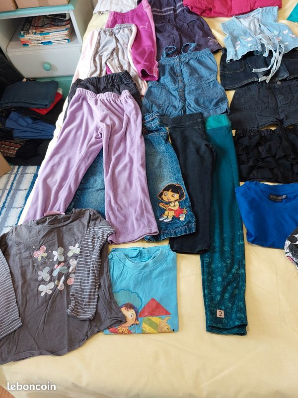 Lot de 24 vetements enfant - fille 2 à 5 ans (image 7)