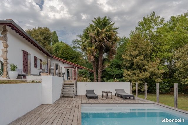 Maison 6 pièces 163 m² · à Urcuit · 163 m² · 685 000 €