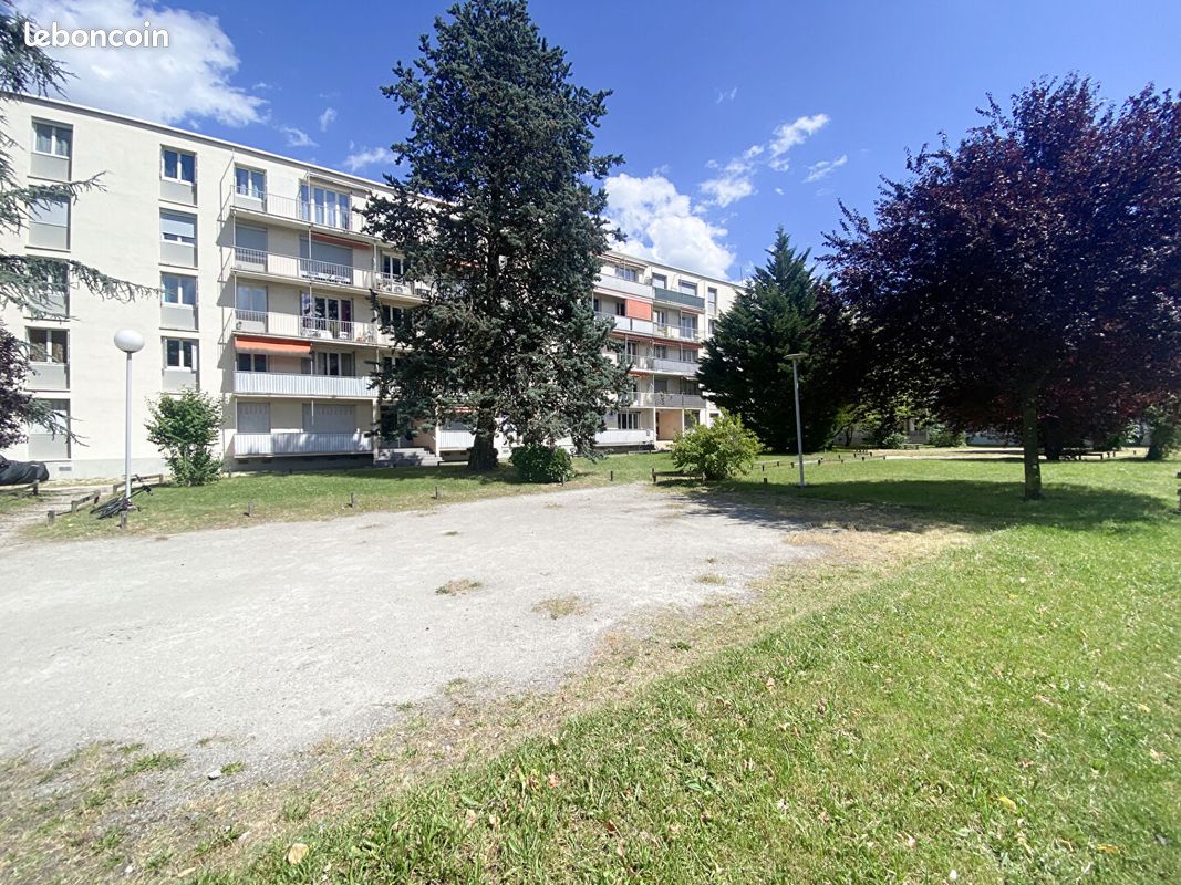 Appartement 3 pièces 60 m² · à Seyssinet-Pariset · 60 m² · 135 000 €