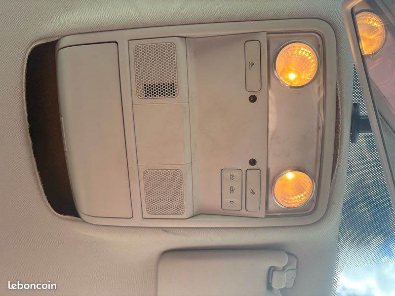 Volkswagen Golf VI 1.4 TSI 122ch DSG7 - 5 Portes - 2010 (image 12)