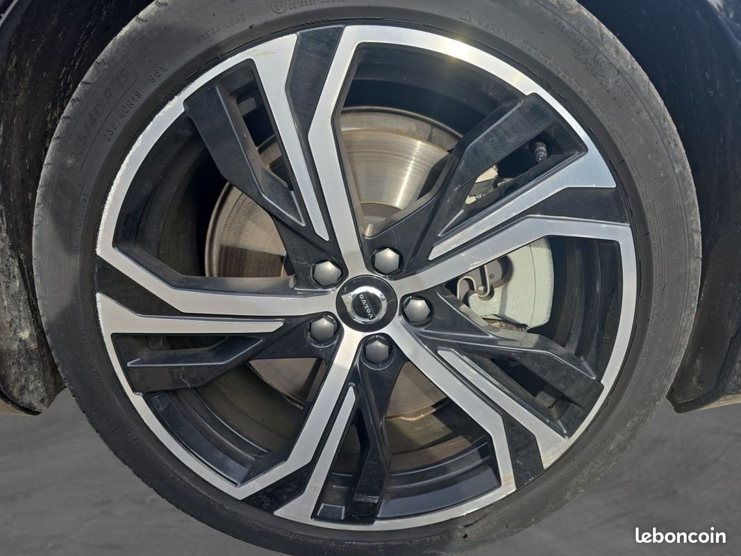VOLVO V60 253 ch + 145 ch Geartronic / 8 Plus T6 AWD Recharge (image 18)
