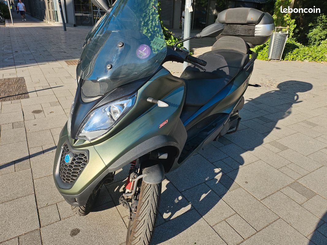 Piaggio mp3 350cc (image 1)