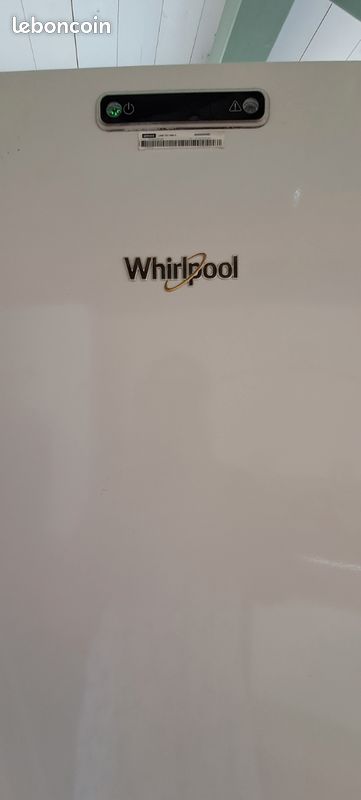 Congélateur armoire 226L Whirlpool (image 1)