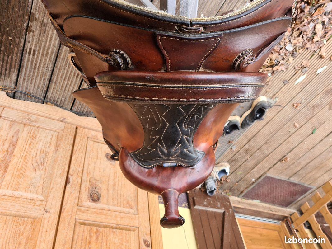 Selle Western tout cuir très bon état (image 1)
