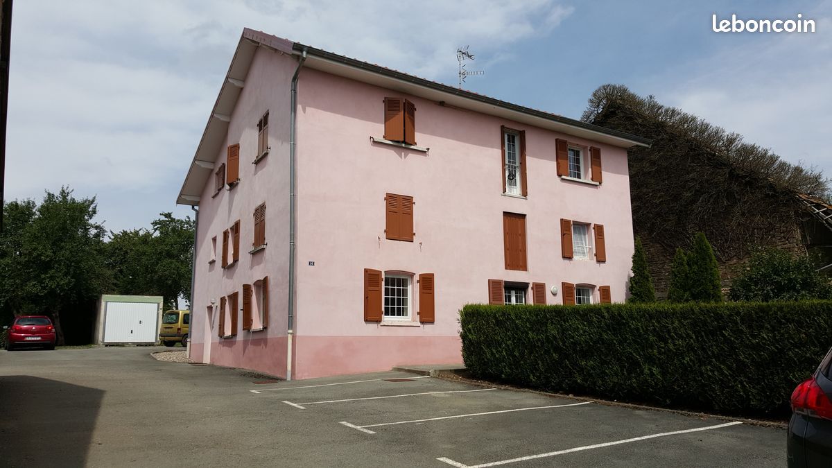 Appartement 4 pièces 114 m² · à Buc · 114 m² · 680 €