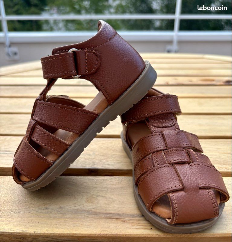 Sandales bébé en cuir (image 1)
