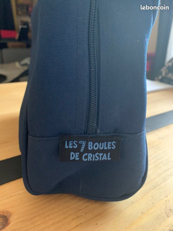 Trousse de toilette TINTIN les 7 boules de cristal (image 2)