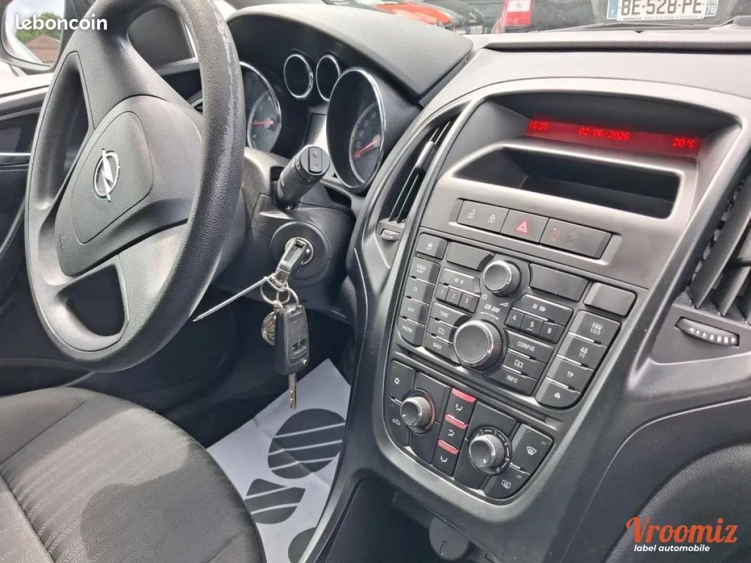 Opel Astra GENERATION-V 1.4 TWINPORT 100 ENJOY (image 5)