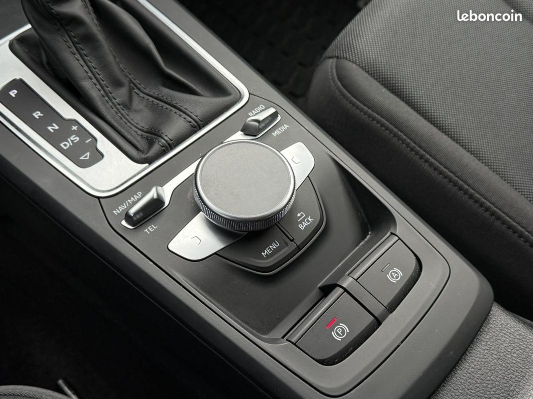 AUDI Q2 35 TFSI 150 S-Tronic S Line avec Caméra et Hayon électrique (image 13)