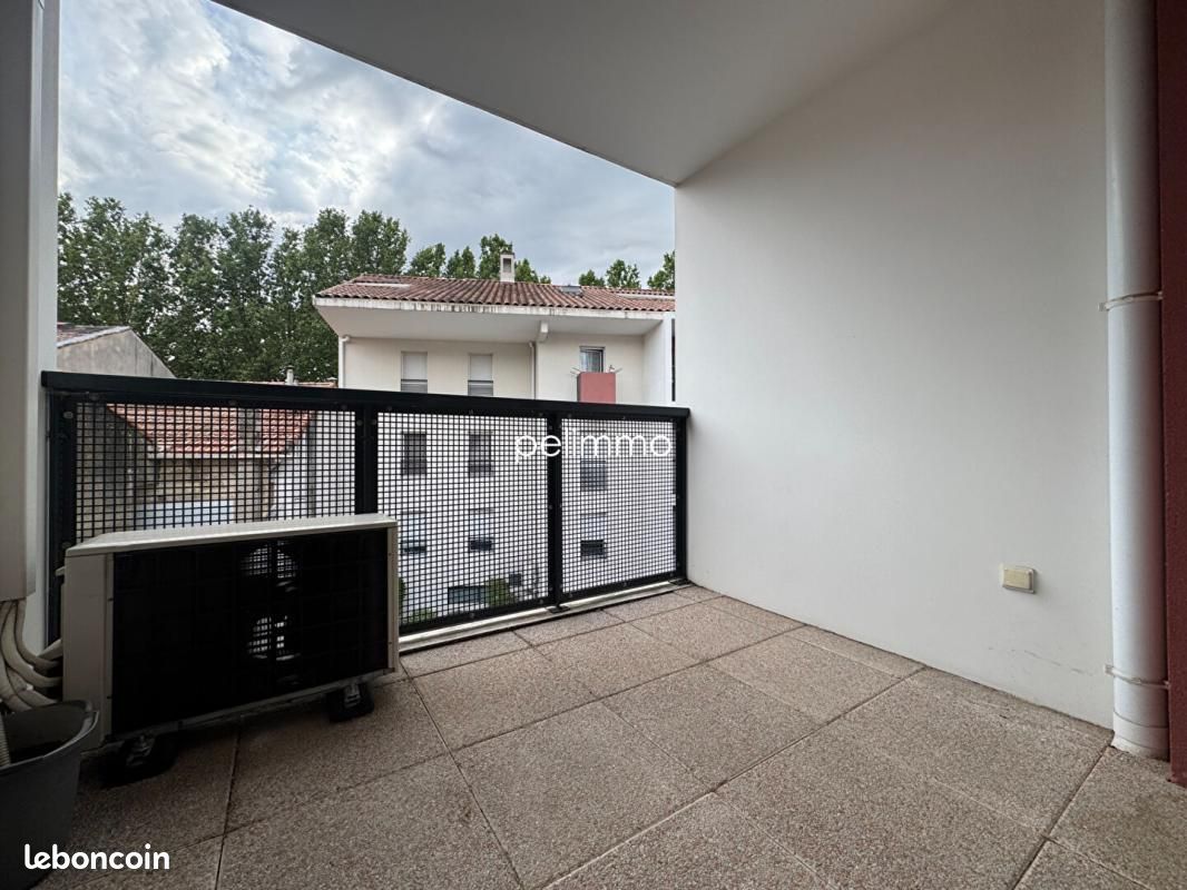 Appartement 2 pièces 43 m² · à Salon-de-Provence · 43 m² · 817 €