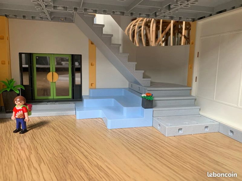 Playmobil 5923 – La Grande école Avec 3 Classes – 491 Pièces, Boîte Collector Neuve