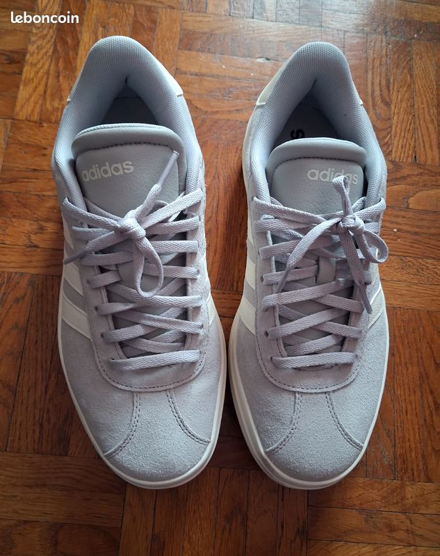 Baskets ADIDAS _ CHAUSSURES ETAT NEUF (image 1)