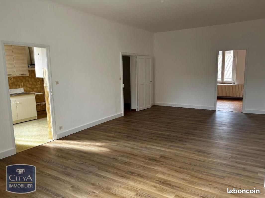 Appartement 4 pièces 99 m² · à Clermont-l'Hérault · 99 m² · 825 €/mois