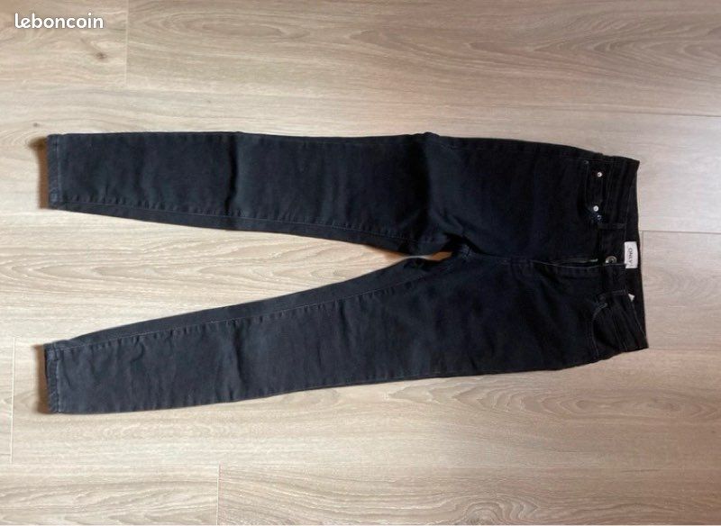 Pantalon jean neuf (image 2)