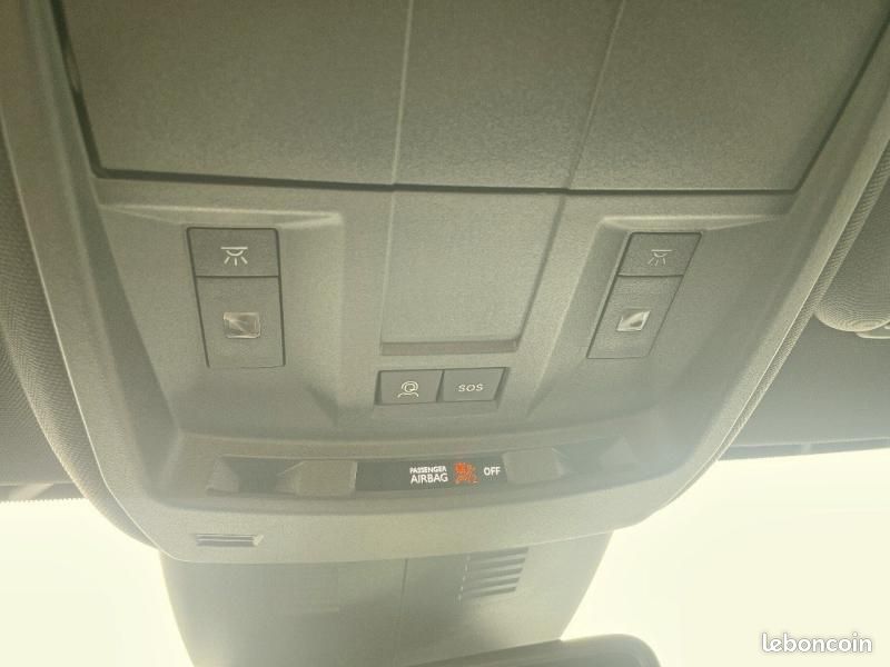 Peugeot 3008 1.2 Hybrid 136 Allure e-DCS6 + GPS / VISION CAMERA 360 (image 28)