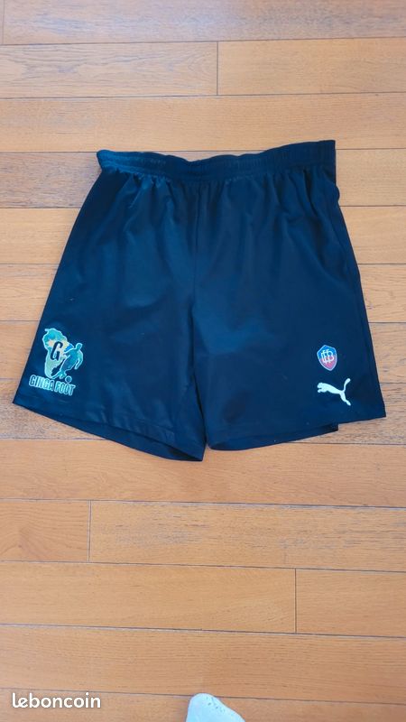 Short taille M de foot (image 1)