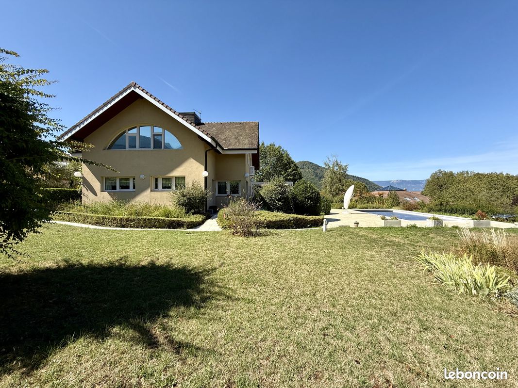 Maison 5 pièces 222 m² · à Saint-Martin-d'Uriage · 222 m² · 850 000 €