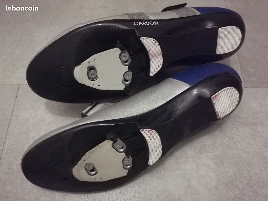 Chaussures de cyclisme Adidas Eddy Merckx NOS. Fabriqué en France. Taille UK 9. Europe 43 1/3 - Équipements vélos