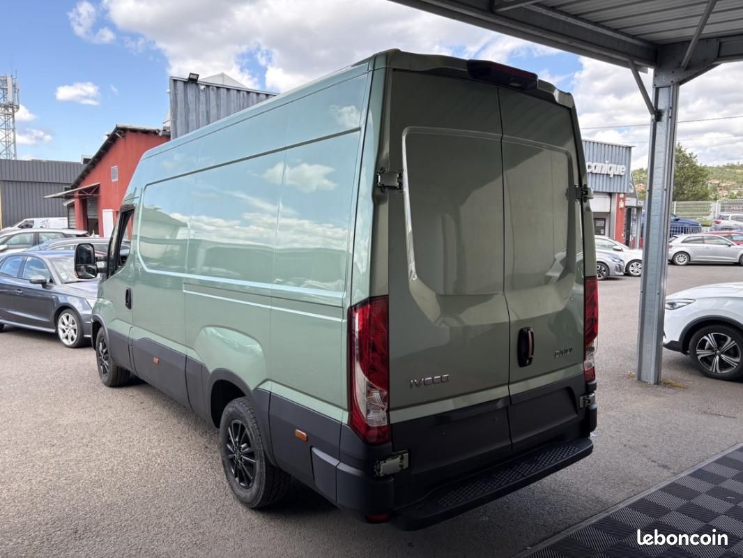 Iveco Daily FOURGON FGN 35 S 16H V11 H2 Q-LEAF HI-MATIC (image 25)