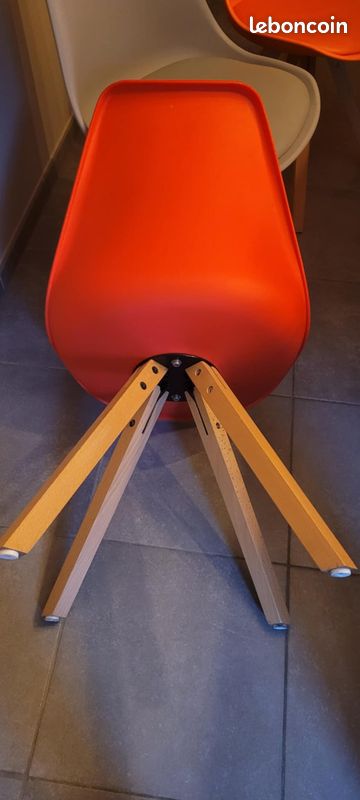 Chaise scandinave (image 2)