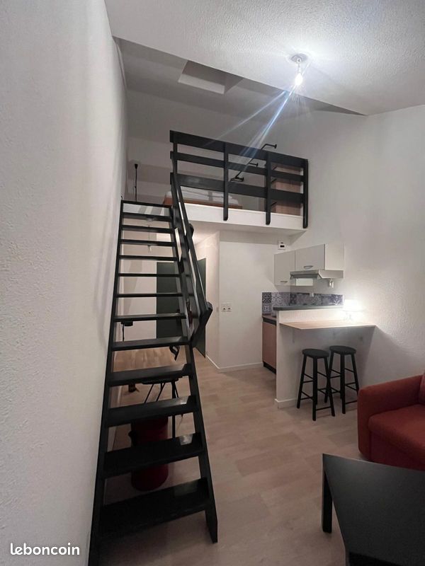 Appartement 1 pièce 23 m² · à Jacob-Bellecombette · 23 m² · 650 €/mois