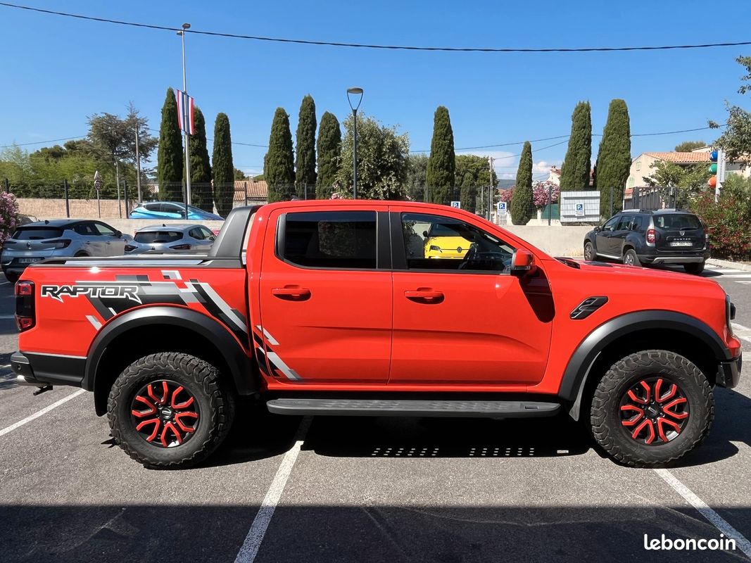 FORD RANGER RAPTOR 3.0l 292CH - DBLE CAB 5PL - RIDEAU ÉLEC - 1ÈRE MAIN - ENTRETIEN FORD - GARANTIE FORD 11/26 (image 27)