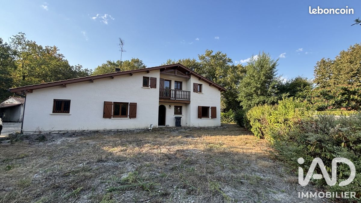 Maison 7 pièces 157 m² · à Saint-Selve · 157 m² · 416 000 €