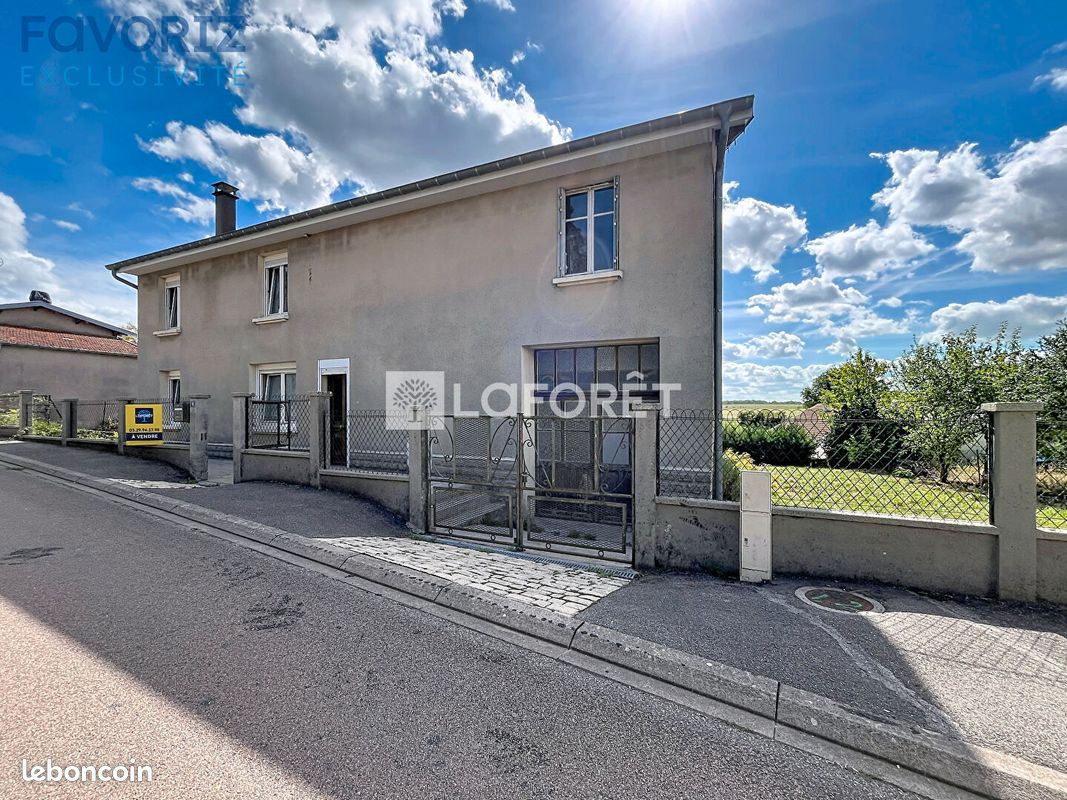 Maison 7 pièces 143 m² · à Grand · 143 m² · 77 500 €