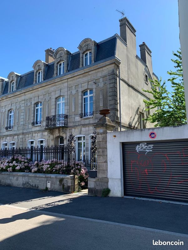 Maison 10 pièces 280 m² · à Lorient · 280 m² · 1 189 000 €